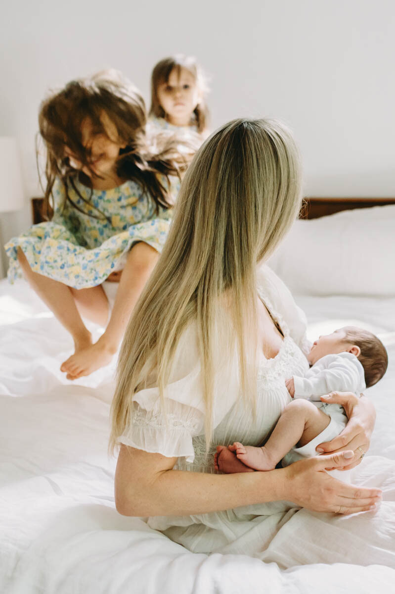 Rowan-newborn-lifestyle-moments-chevy-chase-village-md