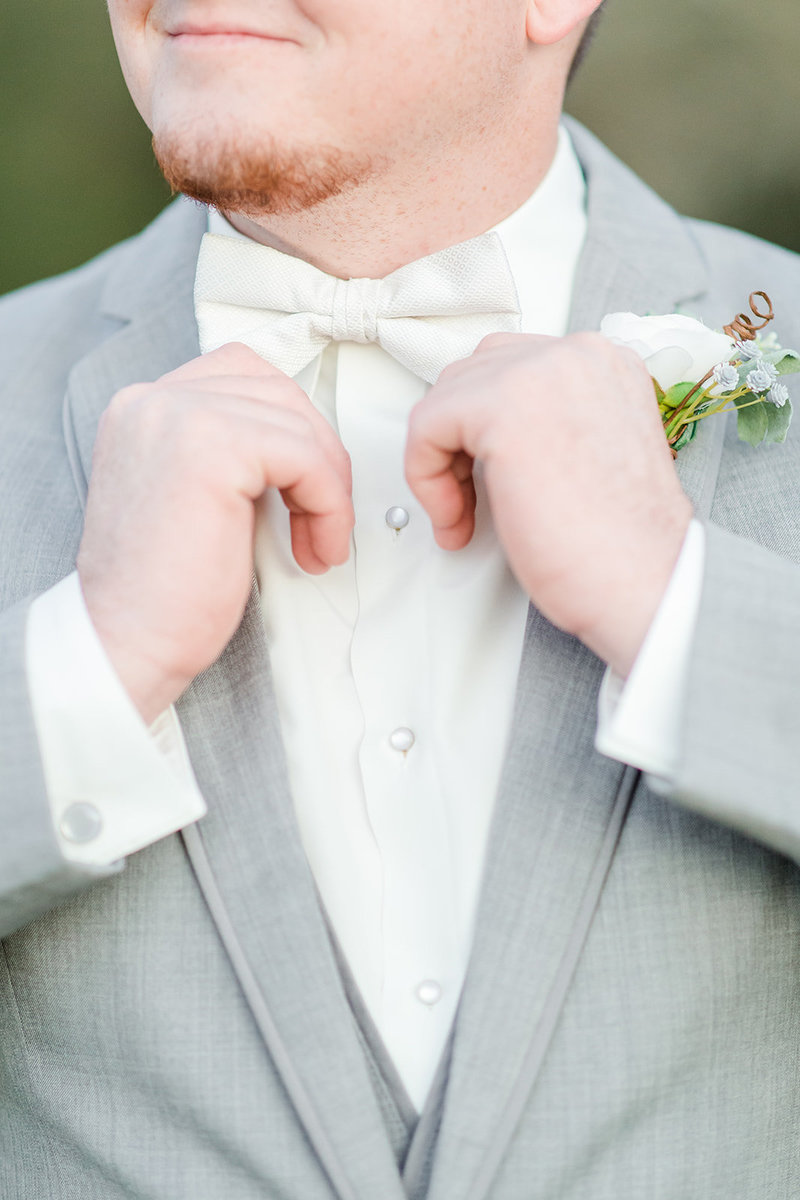 Warehouse-Event-Center-Rayne-Wedding-Photographer_34