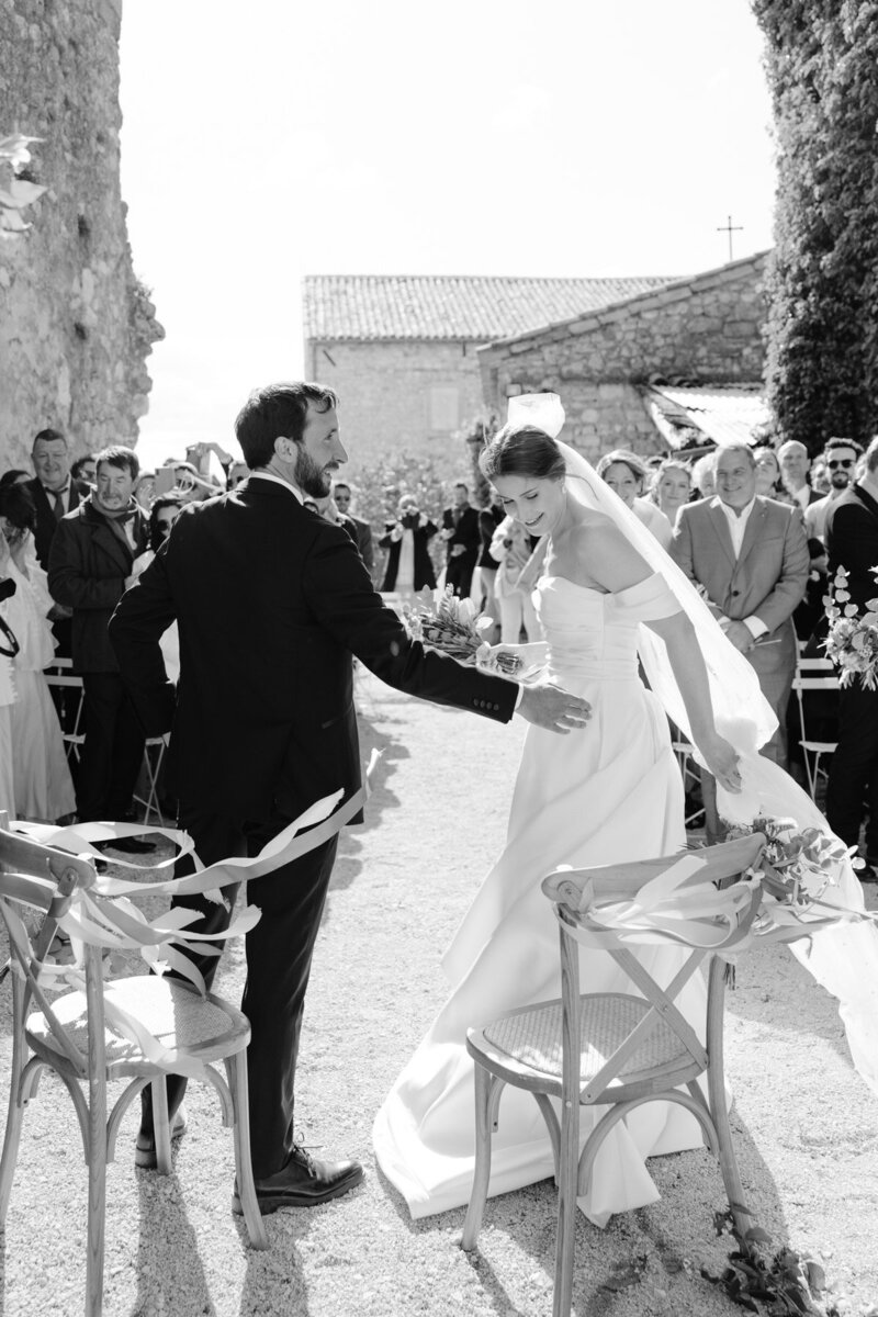 French wedding photographer Domaine de Sarson Grignan-038