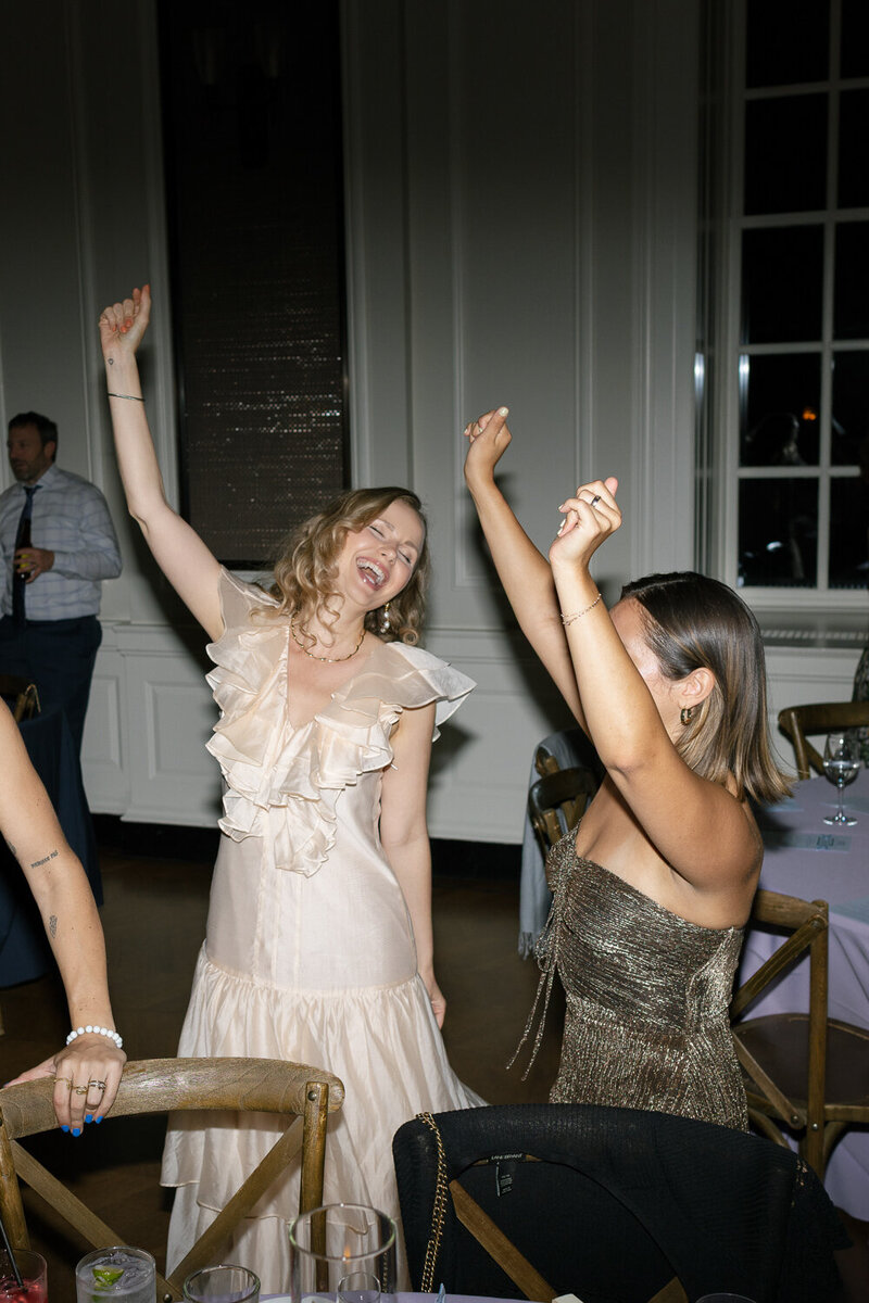 Chicago History Museum Wedding Photographer-172