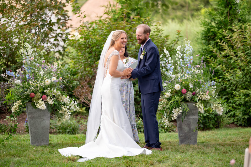 Alena-Zach_WeddingPreviews_33