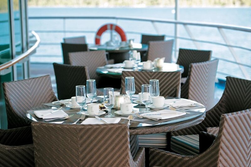 Paul Gauguin Cruises 9