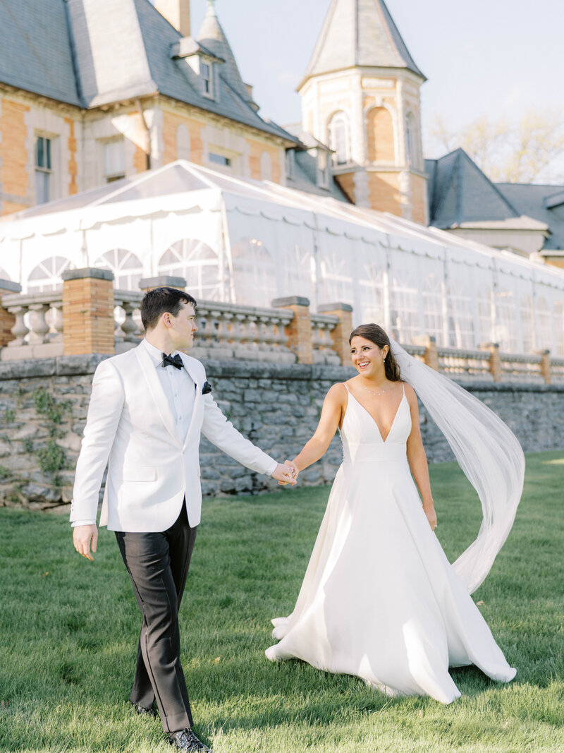 Luxury Philadelphia Photographer Cairnwood Estate Spring Wedding Bride and Groom Photos
