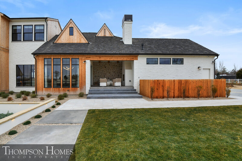 Thompson-Homes-Chateau-Moderne-Meridian-Custom-Home-Builder-23