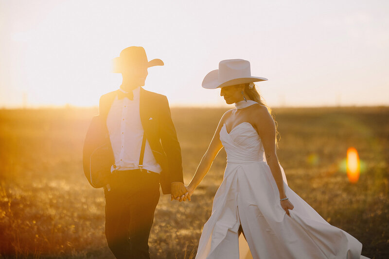 Estes Park Wedding Photographer Denver Wedding Venue Planner Della Terra Mountain Top Fall Colorful Wedding Liz Osban Photography Black Canyon Inn Wyoming Wedding Photographer Elopement Engagement 28