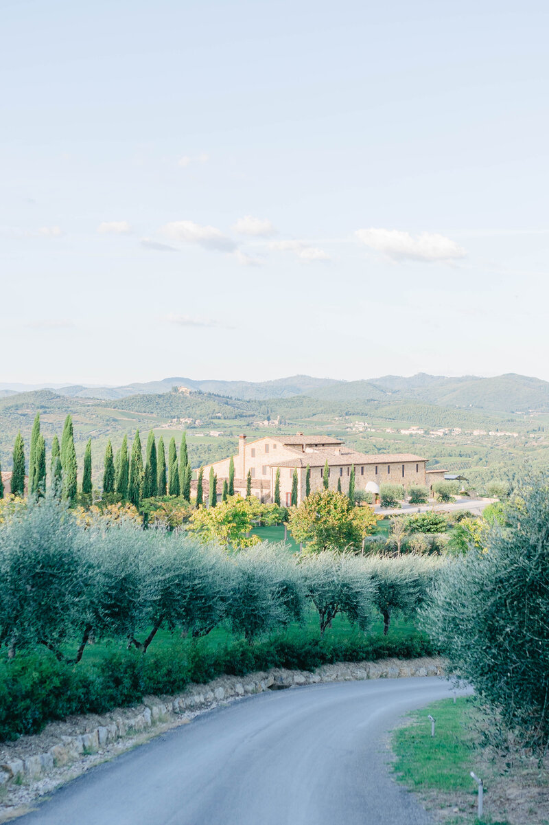 MorganeBallPhotography-Wedding-Tuscany-TheClubHouse-LovelyInstants-01-venue-lq-5-7917