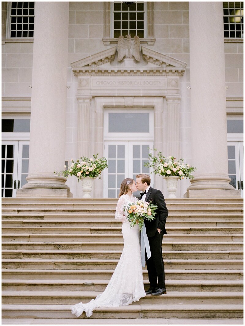 Film-Wedding-at-Chicago-History-Museum-with-Chicago-Wedding-Photographer-Sarah-Sunstrom-Photography_0053