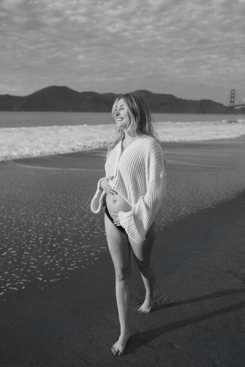 Sydnee Marie Photography -- Baker Beach, San Francisco California Maternity Session -- Natalie + Bennett -- -52