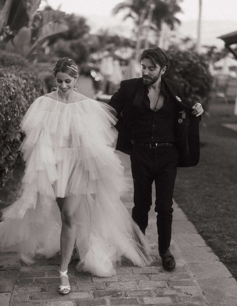 amalfi couples photos captured by elsie goodman, an italy wedding photographer