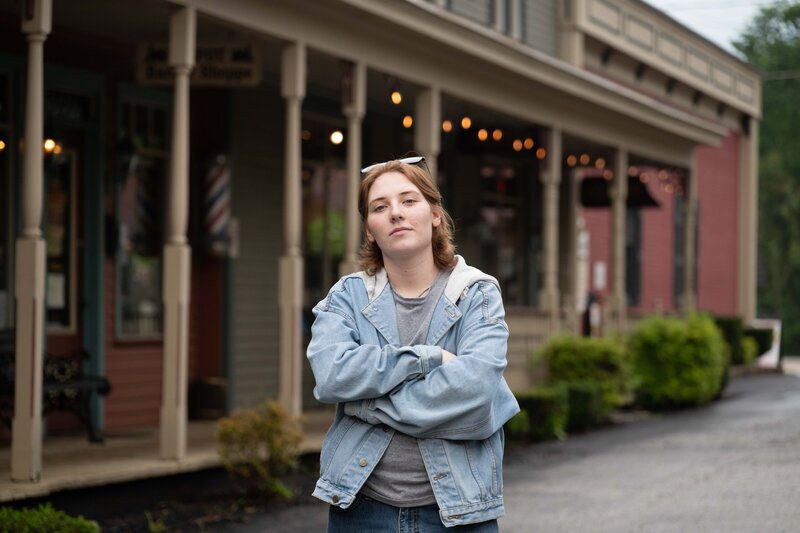 Olmstead-Falls-Senior-Session-Senior-Photos-Grand-Pacific-Junction-14