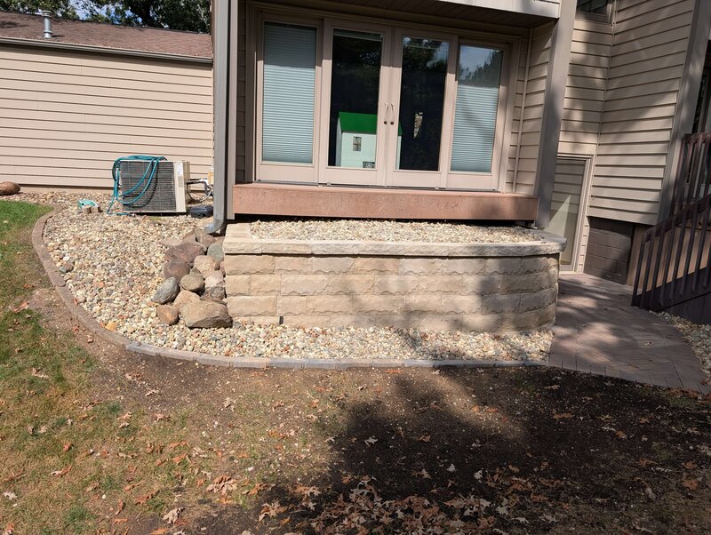 landscaping-in-northeast-iowa-Supreme-Green-_20250919_190529061.MP