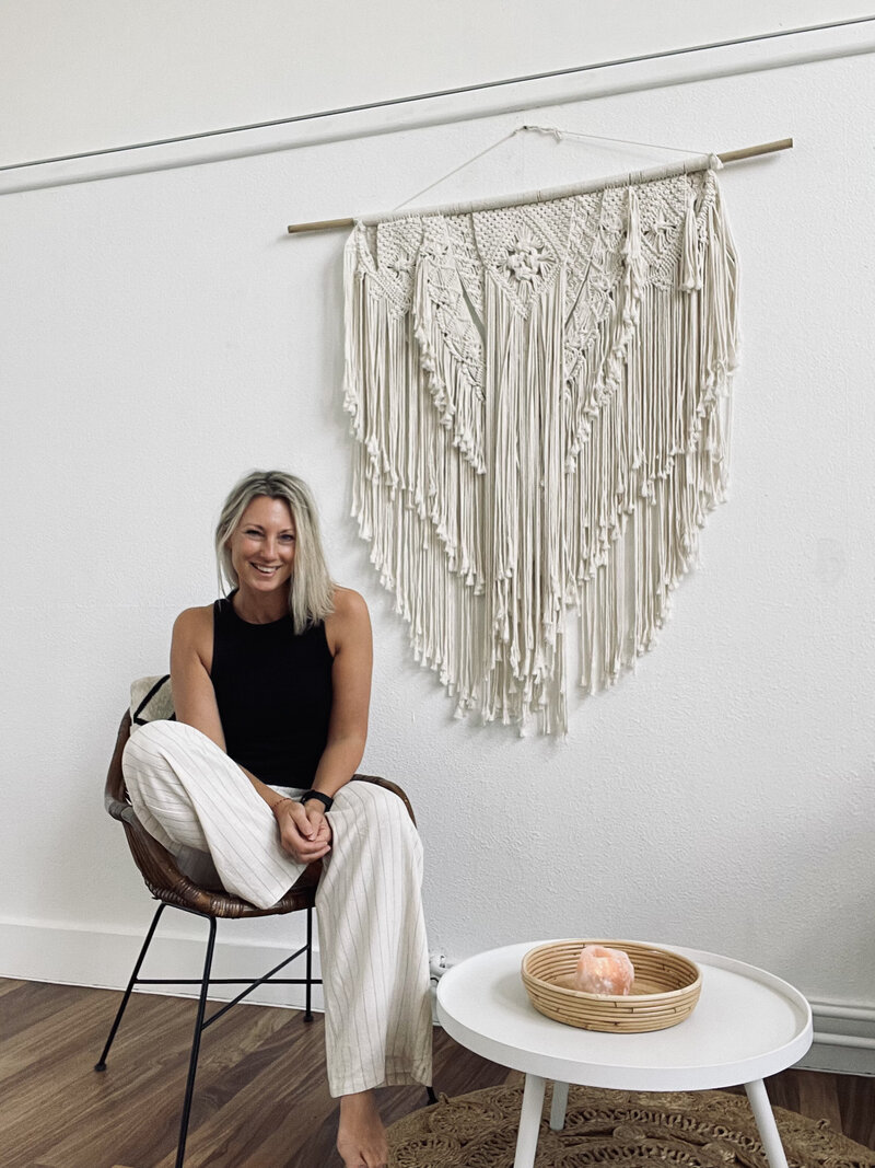 Yoga, yin yoga, yang yoga, relax, ontspanning, mind, body, bindweefsel, bewegen, vitaliteit, overspannen, burn-out, coach, coaching, burnoutcoach, bewustwording, leefstijl, gezond, gezondheid, den helder
