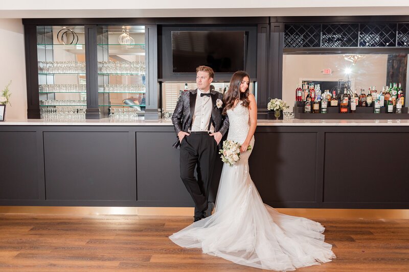 03 Marian House - Pearl and Veil Studios - Bar-0010