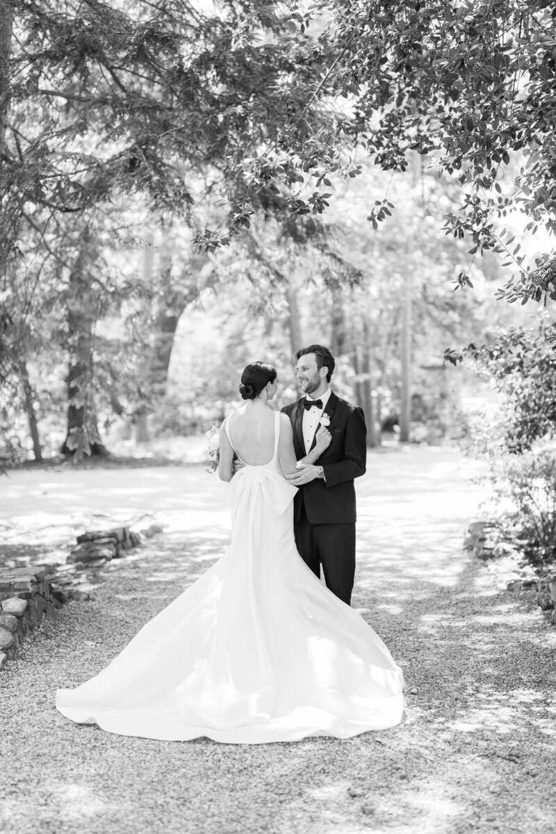 Charlote-North-Carolina-Spring-Wedding-Vanlandingham-Estate-Taylor-Cline-Photography-Wedding-25