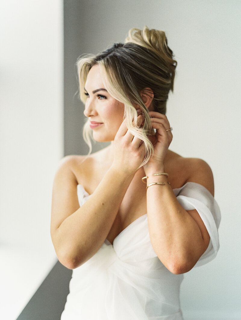 CarolineGavin_Sneaks_MarissaBellePhotography-14
