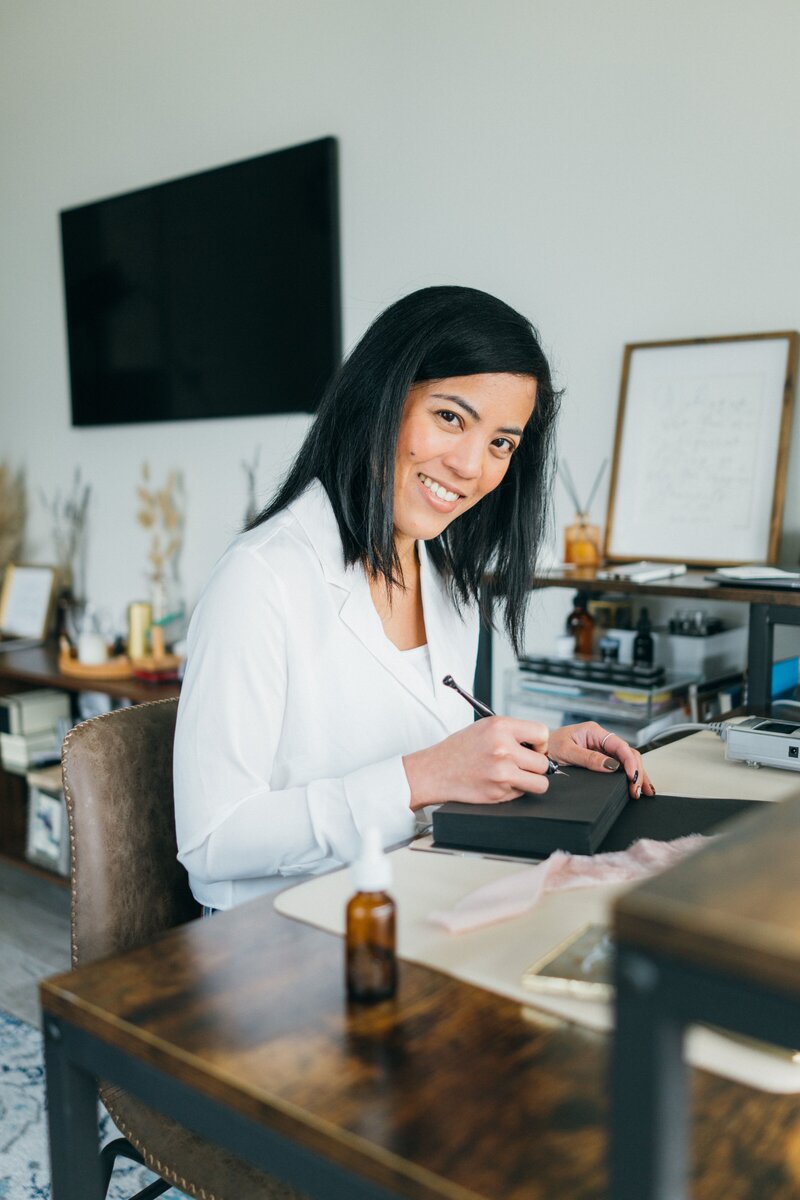 A picture of Erica of Aica Calligraphy—Vancouver calligrapher and engraver for PR events and brand activations.