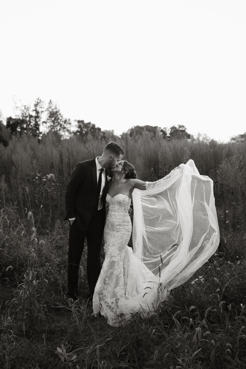 mustard seed gardens indy indianapolis noblesville indiana wedding photographer bellagio florals something blue stylists-80