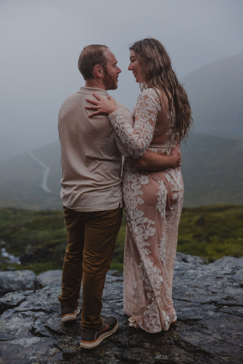 Alaska-Hatcher-Pass-Waterfall-Engagement-T&E_139