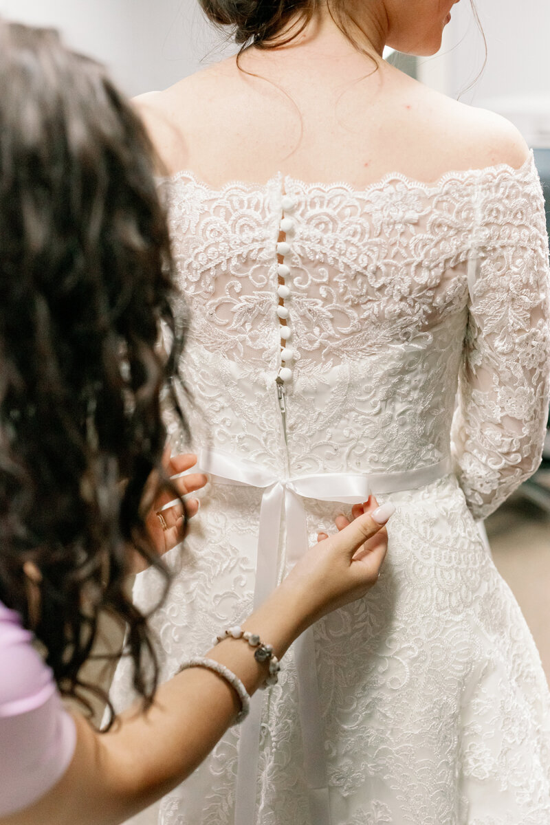 Tampa-Florida-wedding-Photographer-getting-ready-wedding-day-portraits-bridal-portraits-florida-wedding-photographer45