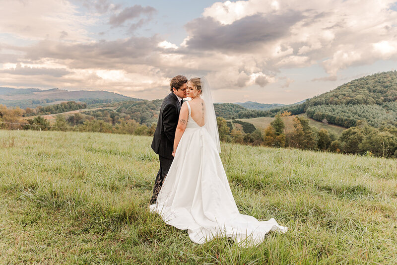 McKenzie & Luke_s Wedding Previews-72
