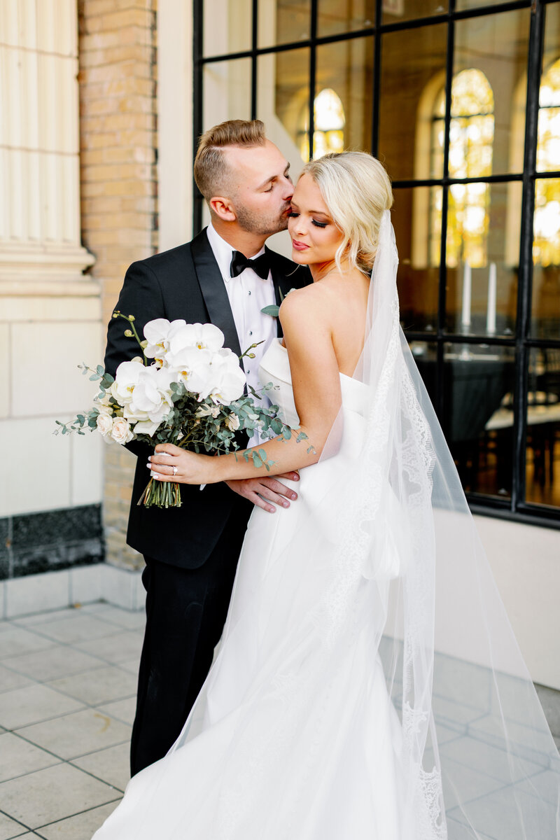 Summer Tate and Logan Braisher TJ Tower Wedding in Birmingham, Alabama | By Maddie Moore Photography