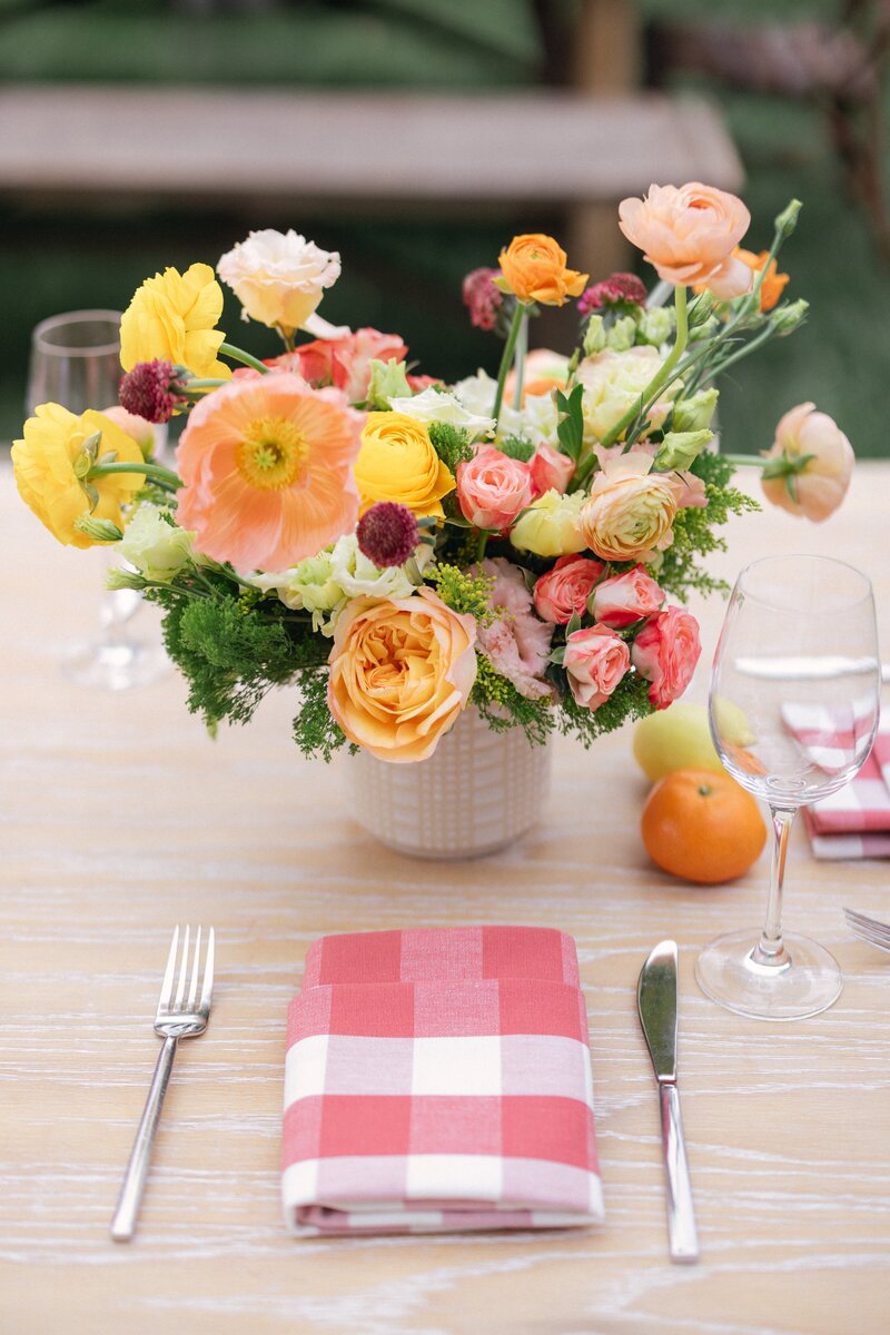 Rustic floral styling at Holbrook Palmer Park in Menlo Park. Farm-to-table charm by California event florist Lilla Bello.