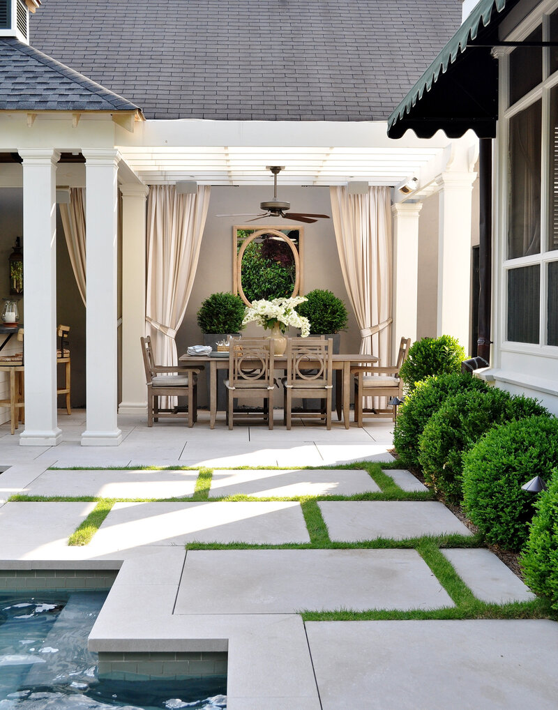 Accents of the South - Backyard Oasis -7