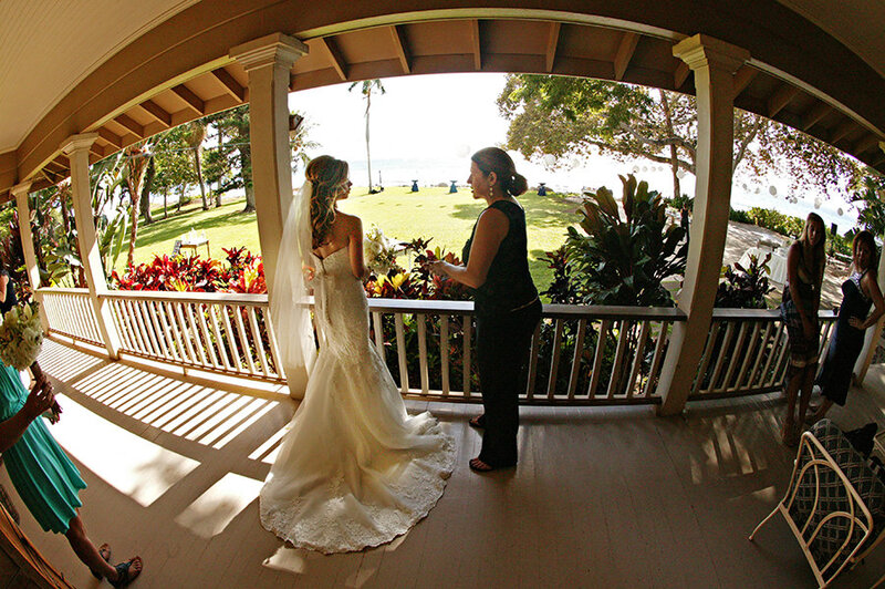 Caroline Morey Photographer Planning Details Maui Bride Olowalu Plantation House Hawaii Destination Wedding A84U3826reLORWEB