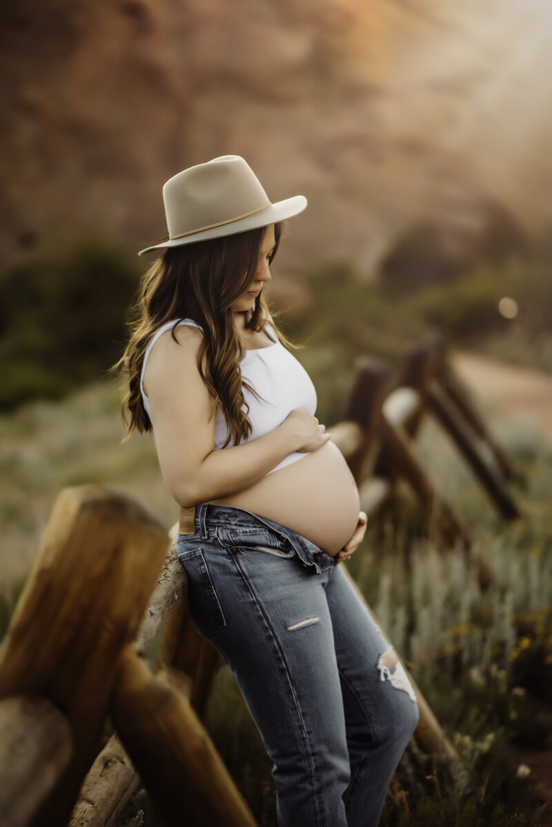 Maternity session at Red Rocks