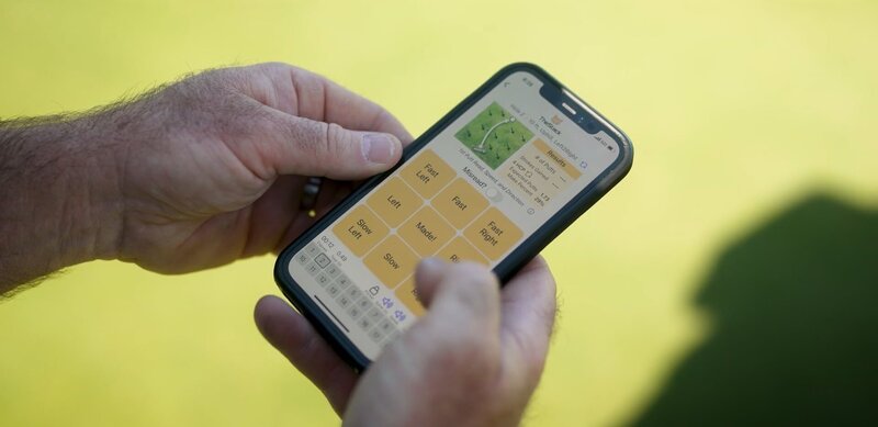StackPutting_PhoneInHand