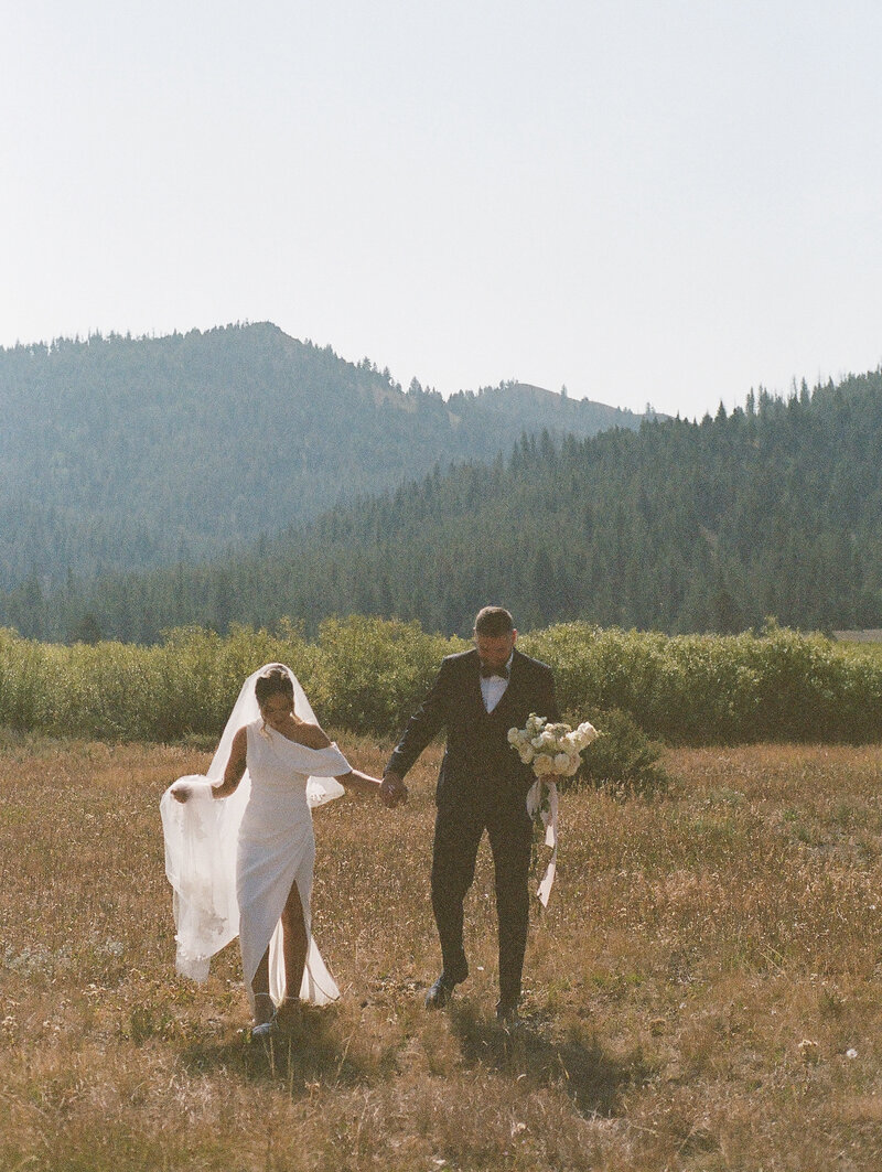 Emily Battles Photography wedding photographers