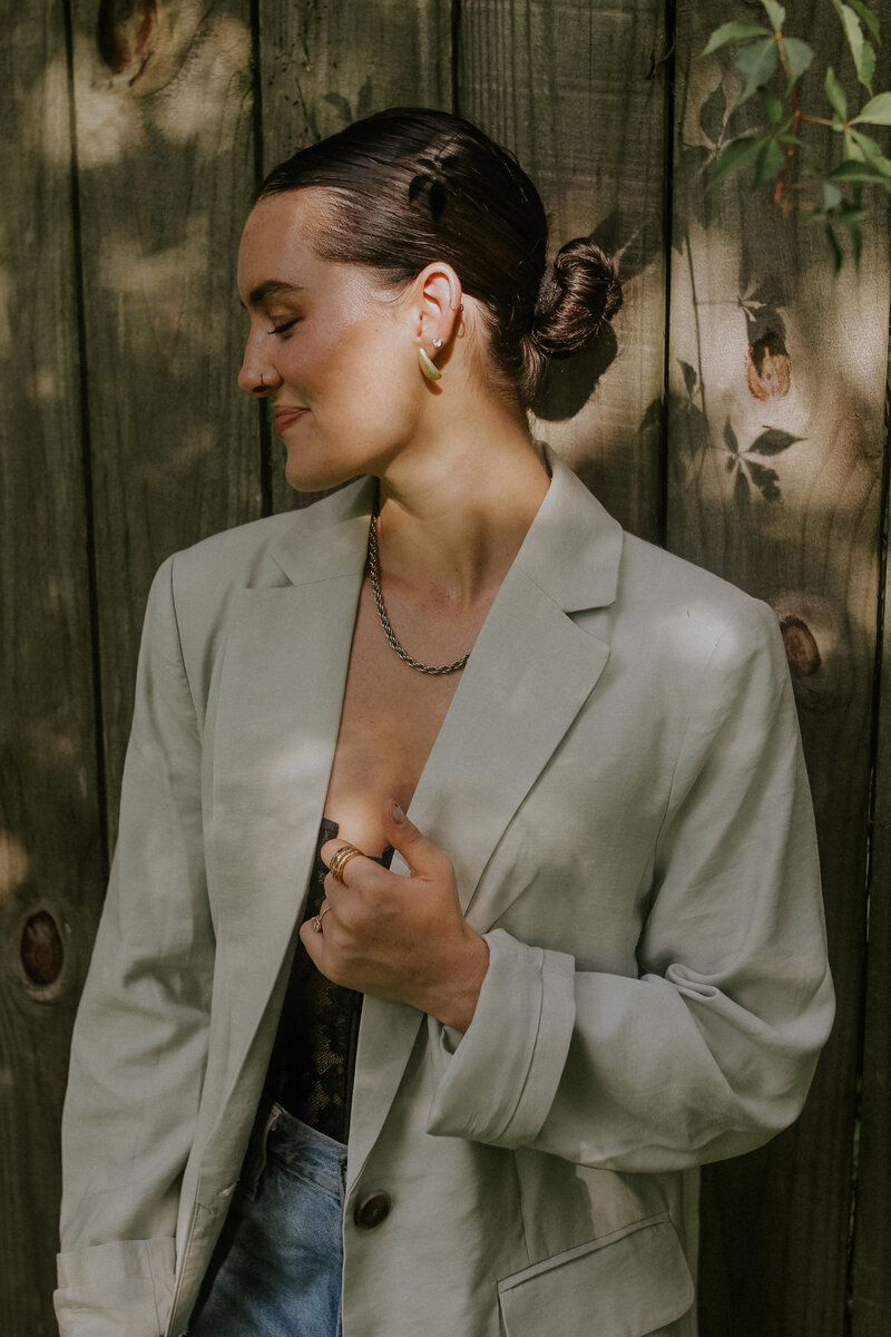 Ella-83