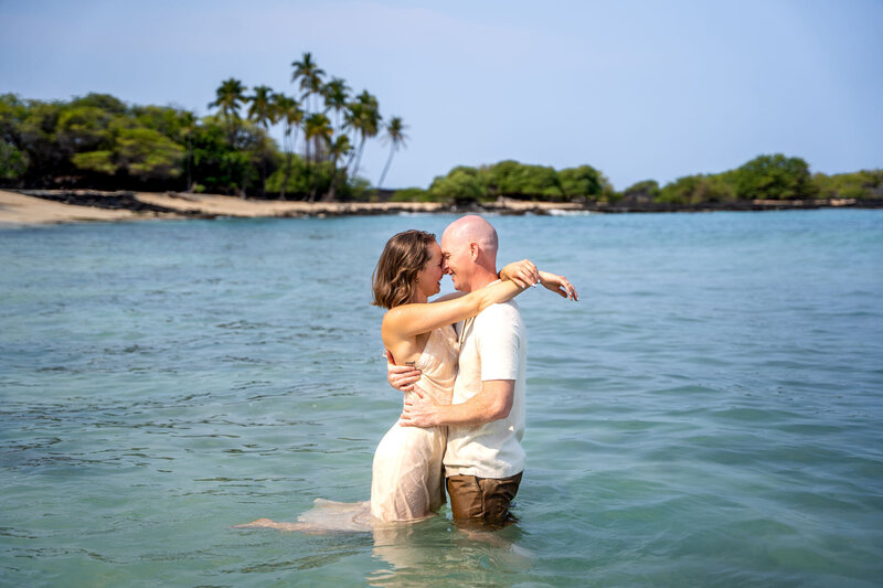 Beach Hawaii engagement photography to show the Kai sessions by Hawaii Adventure Portraits