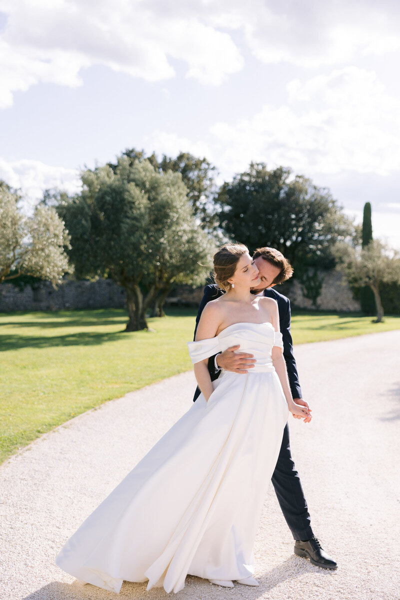 French wedding photographer Domaine de Sarson Grignan-077