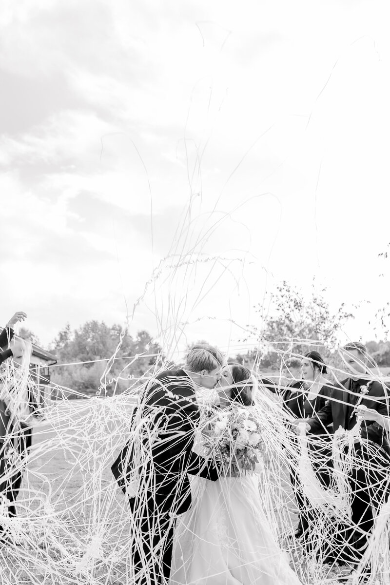 BreezewayBarnsandGardenWeddingPerry,NYKelseeRislerPhotography-Kaiden+Dominique-793-2