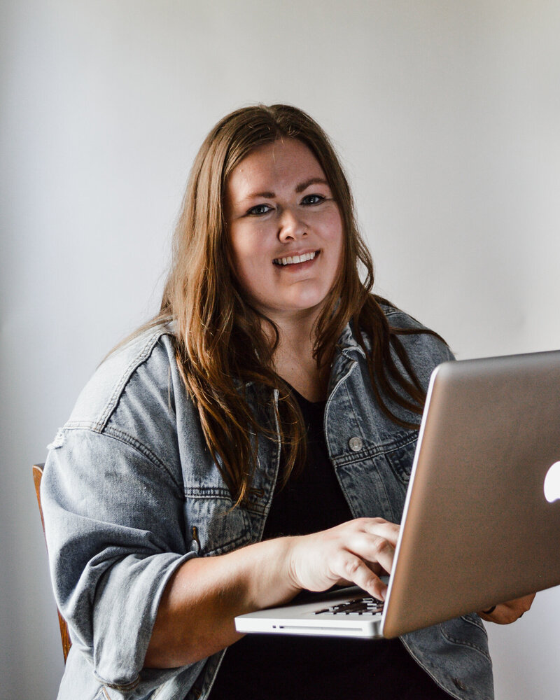 Katie Rehder is a Graphic Designer, Photographer, and Drone Pilot capturing Aerial Photo and Video