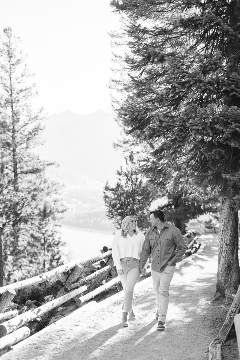 Breckenridge-Fall-Engagement-Photos-14