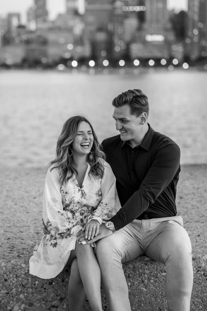 north-avenue-pier-engagement-session (6)