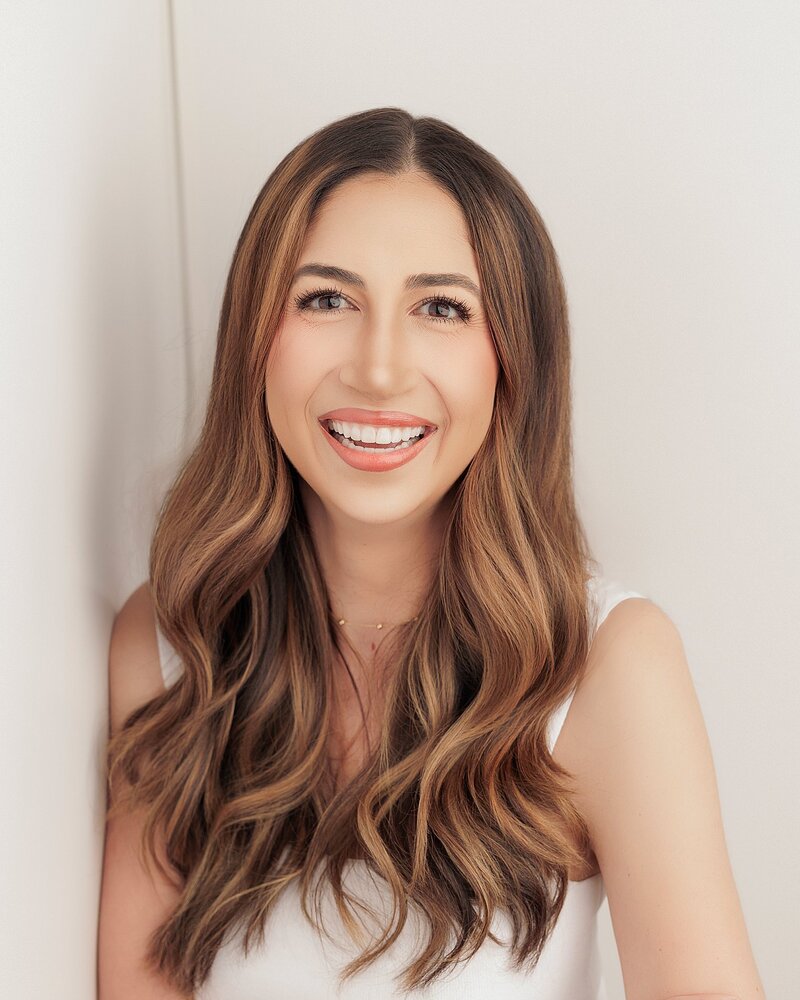 Luxury Maternity Photography: Leading Austin Texas Maternity Photographer Showcases a Maternity Photoshoot