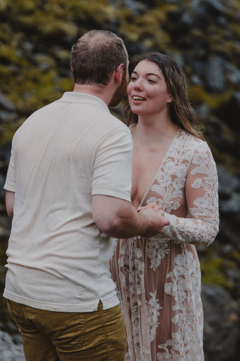 Alaska-Hatcher-Pass-Waterfall-Engagement-T&E_8