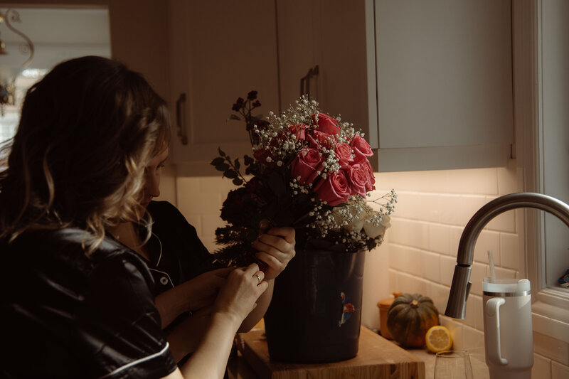 Romantic countryside wedding in Kingston, Ontario photographed in documentary style