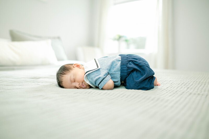 Seattle Newborn Lifestyle Photographer3