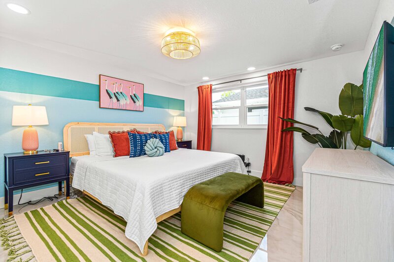 Downstairs Bedroom 1 (1)