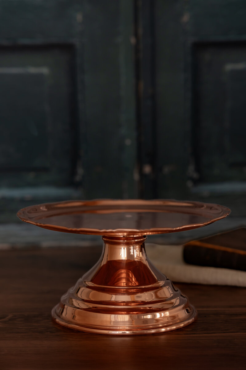 coppermill kitchen cakestand on wood table 