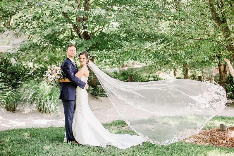 flowy veil by Knoxville Wedding Photographer, Amanda May Photos