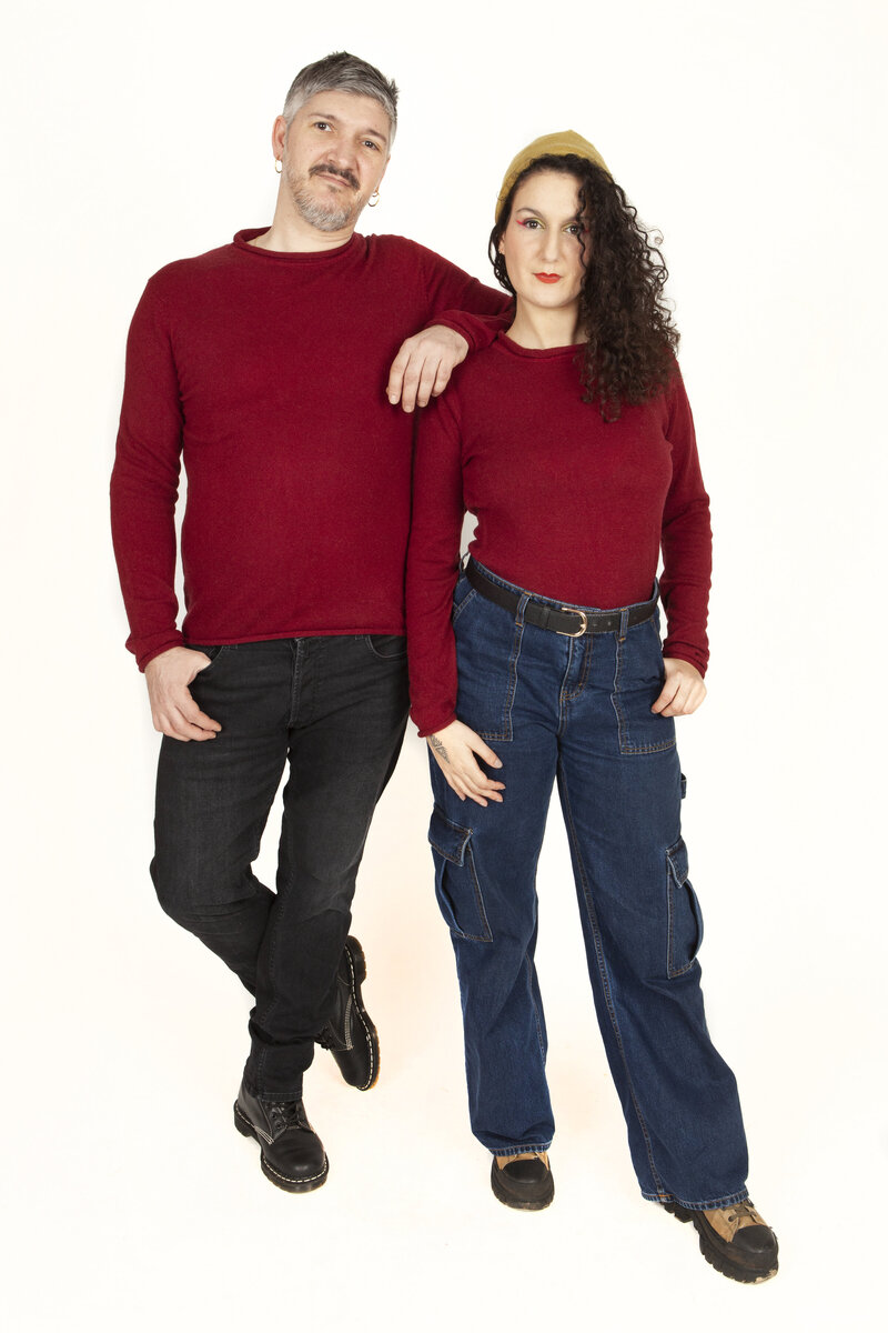 Pulls et gilets aux imprimés colorés