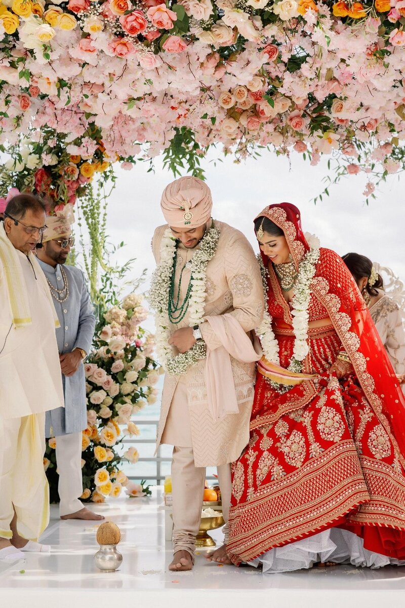 eventrics-weddings-miami-orlando-luxury-destintaion-indian-wedding-colorful-mandaap.5