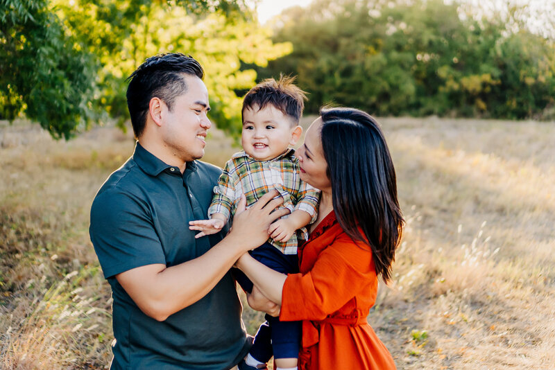 Plano Outdoor Family Photographer