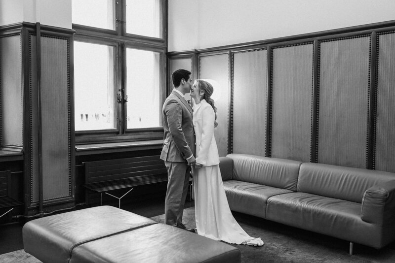 Stadthaus-Zürich-Hochzeitsfotograf-Stories-by-Jane-Ungestellte-Natürliche-Hochzeitsfotografie9