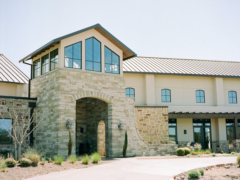 Canyonwood Ridge wedding venue with sweeping Hill Country views and oak tree
